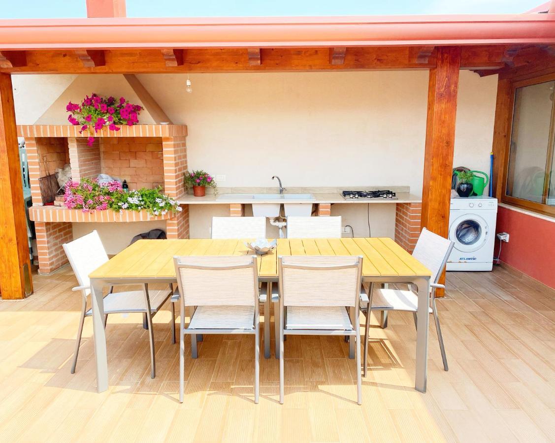 La Casa Di Rosa Apartment Oliveri Exterior photo